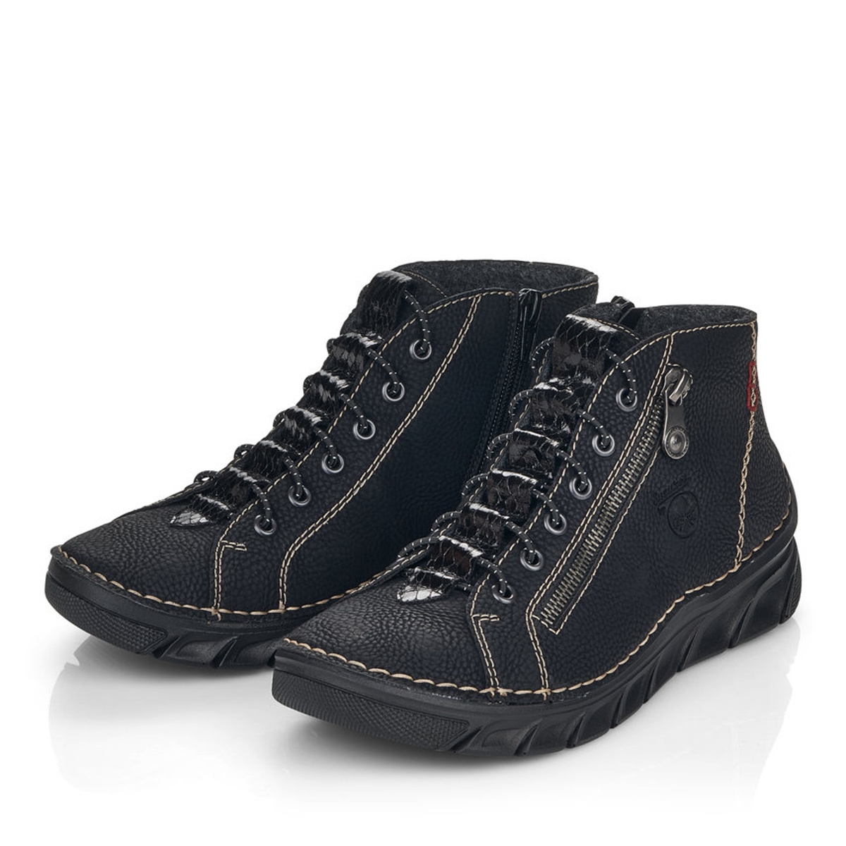 detail Dámská kotníková obuv RIEKER 55048-00 černá W2