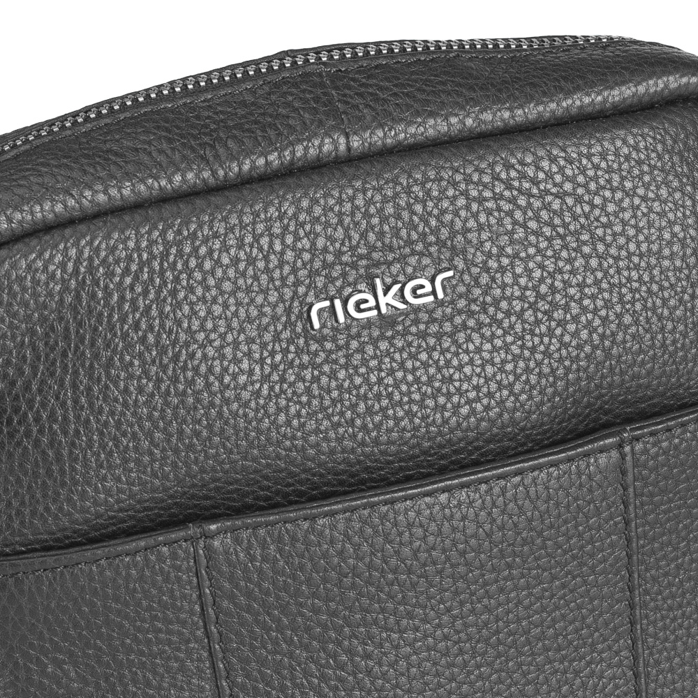 detail Pánská taška RIEKER 8053 černá W1